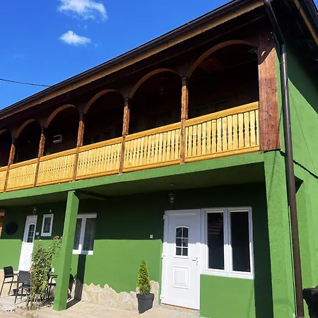Temacki Konaci